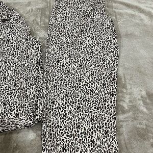 APT. 9 Leopard Print pajamas set. Size medium